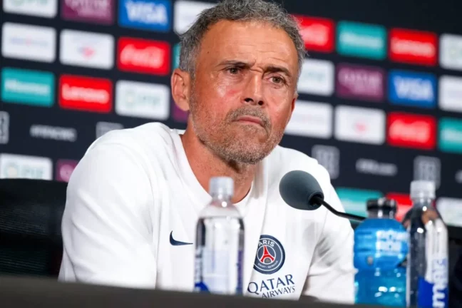 Luis Enrique lors de la conférence de presse avant PSG - Real Madrid