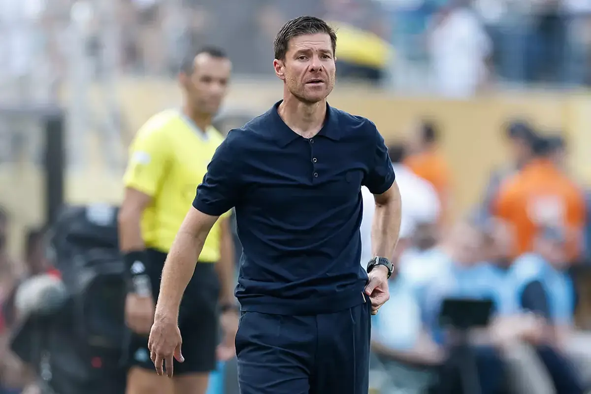 "Je sauve Xabi Alonso de ce qu'il s'est passé", Manolo Lama défend le Basque (realmadrid.com)