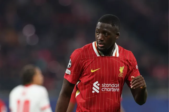 Ibrahima Konaté avec Liverpool en octobre 2024 (Photo by Maja Hitij/Getty Images).