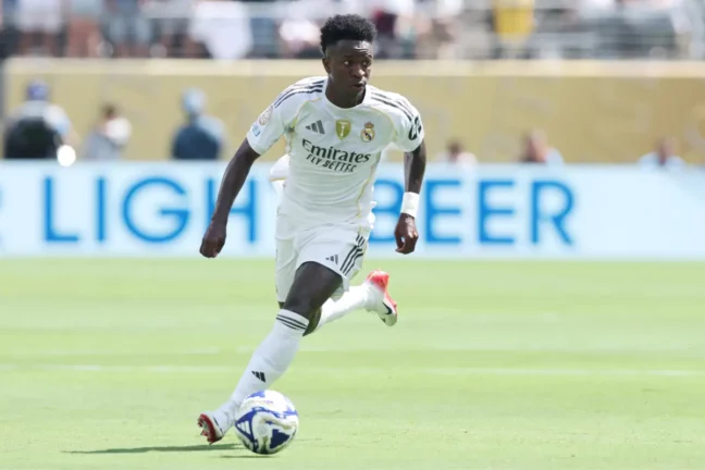 De la nouvelle concurrence pour Vini au Real Madrid ? (Photo by Alex Grimm/Getty Images)