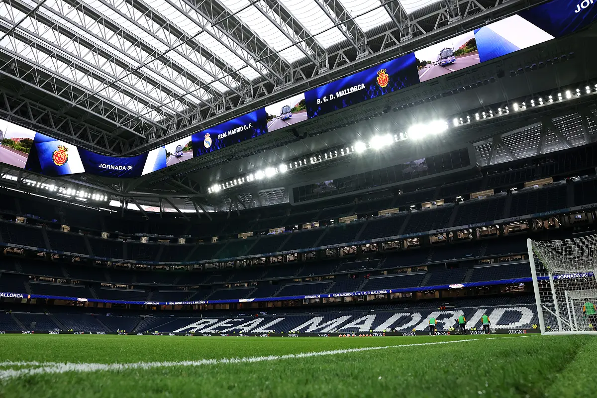 MADRID, SPAIN - MAY 14: General view inside the stadium prior to the LaLiga match between Real Madrid CF and RCD Mallorca at Estadio Santiago Bernabeu on May 14, 2025 in Madrid, Spain. (Photo by Florencia Tan Jun/Getty Images)