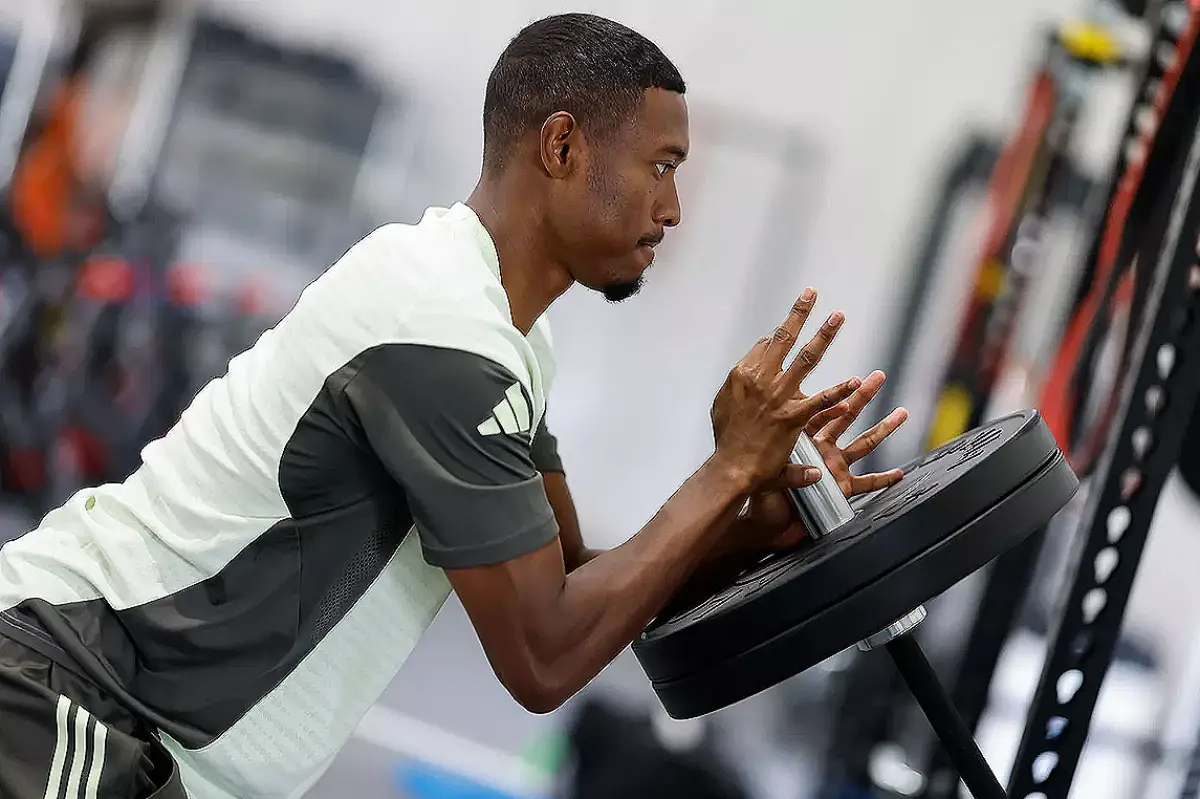 David Alaba, le refus de l'effacement (realmadrid.com)