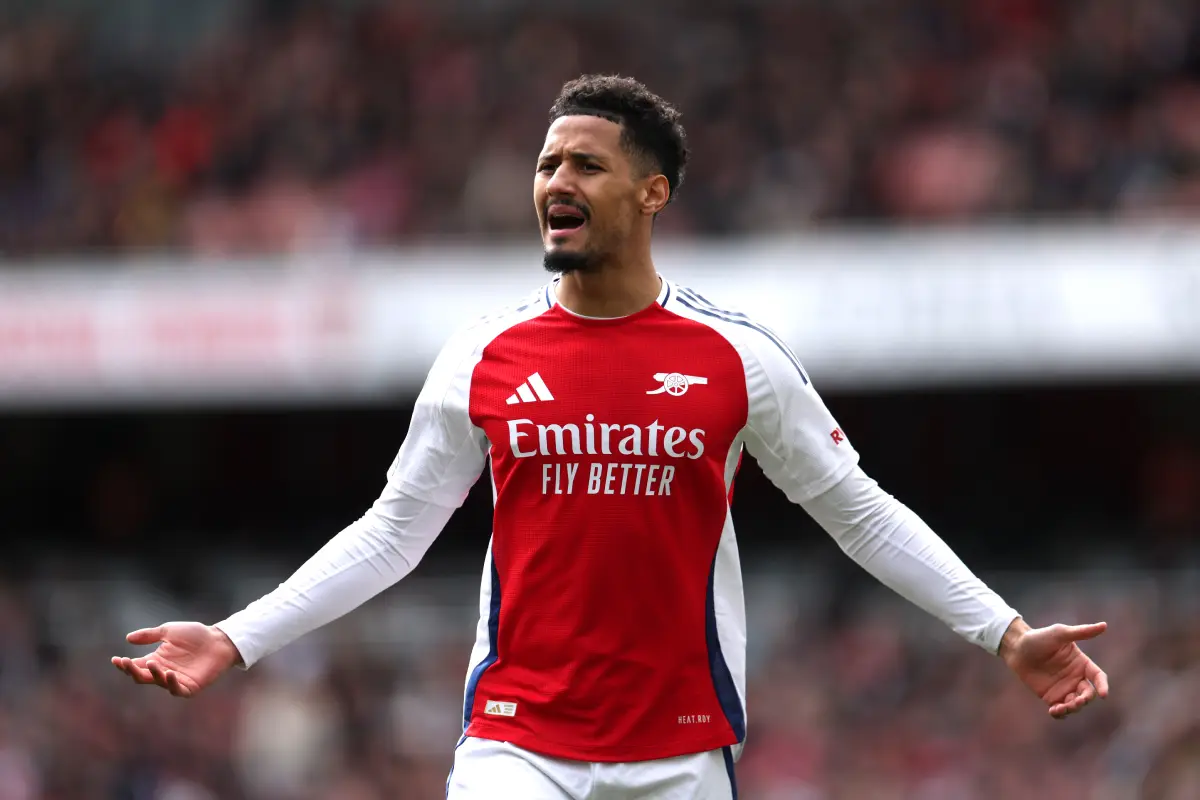 LONDON, ENGLAND - MARCH 16: William Saliba of Arsenal during the Premier League match between Arsenal FC and Chelsea FC at Emirates Stadium on March 16, 2025 in London, England. (Photo by Alex Pantling/Getty Images)