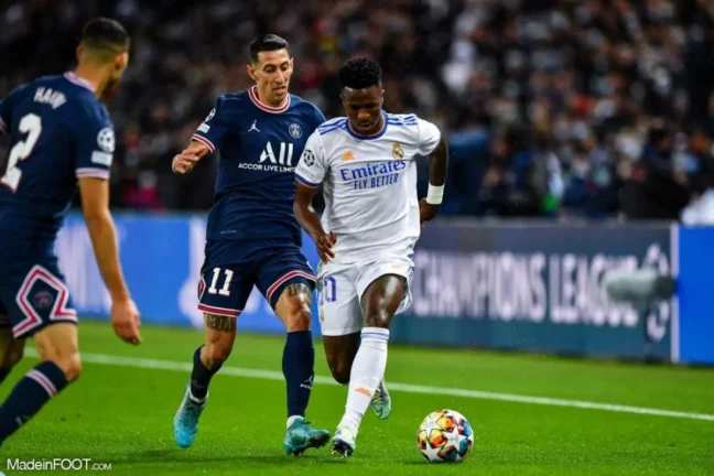 Vinicius VS PSG 2022