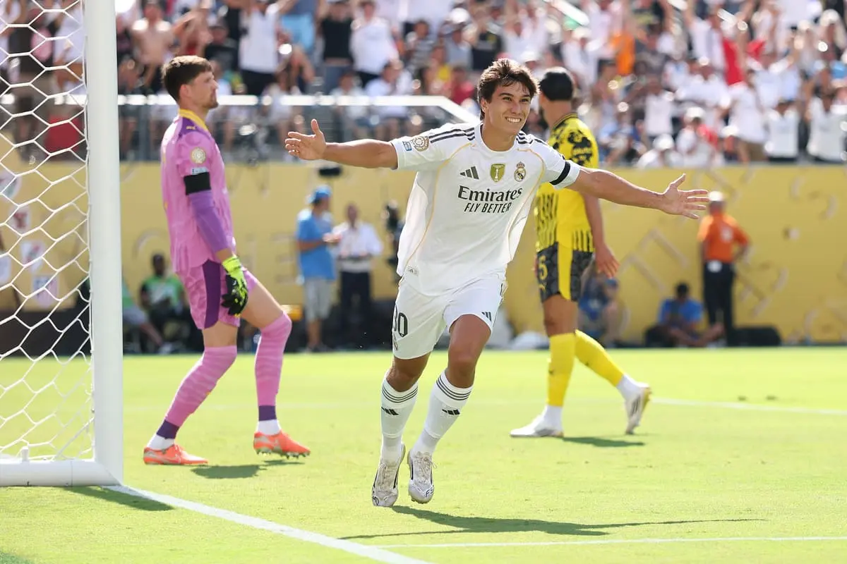EAST RUTHERFORD, NEW JERSEY - JULY 05: Gonzalo Garcia #30 of Real Madrid celebrates scoring his team's first goal during the FIFA Club World Cup 2025 quarter-final match between Real Madrid CF and Borussia Dortmund at MetLife Stadium on July 05, 2025 in East Rutherford, New Jersey. (Photo by Luke Hales/Getty Images).