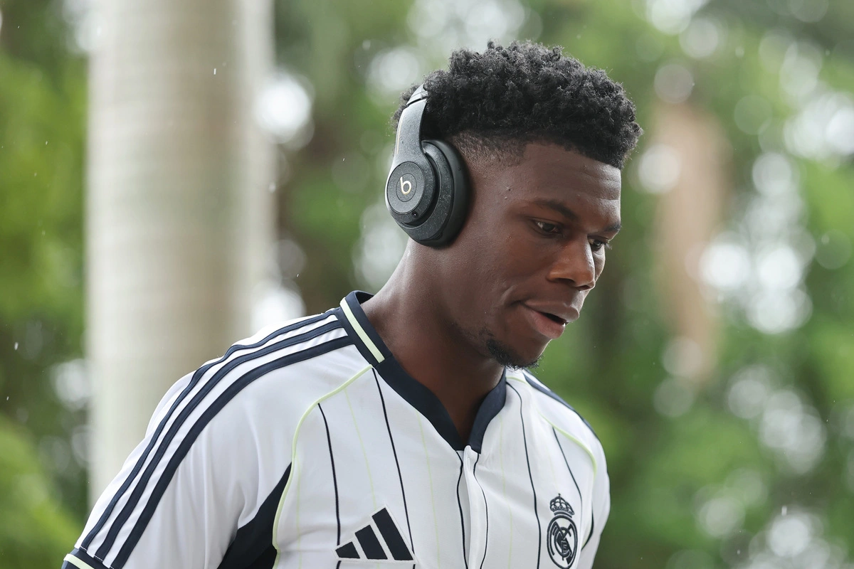 MIAMI GARDENS, FLORIDA - JULY 01: Aurelien Tchouameni #14 of Real Madrid C.F. arrives prior to the FIFA Club World Cup 2025 round of 16 match between Real Madrid CF and Juventus FC at Hard Rock Stadium on July 01, 2025 in Miami Gardens, Florida. (Photo by Michael Reaves/Getty Images)