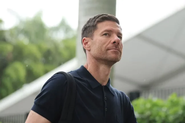 MIAMI GARDENS, FLORIDA - JULY 01: Xabi Alonso, Head Coach of Real Madrid C.F., arrives prior to the FIFA Club World Cup 2025 round of 16 match between Real Madrid CF and Juventus FC at Hard Rock Stadium on July 01, 2025 in Miami Gardens, Florida. (Photo by Michael Reaves/Getty Images)