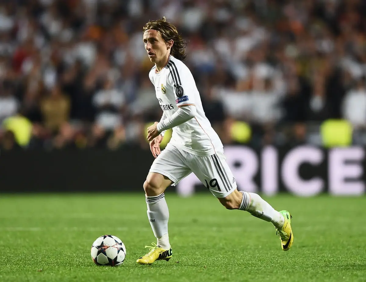 LISBON, PORTUGAL - MAY 24: Luka Modric of Real Madrid in action during the UEFA Champions League Final between Real Madrid and Atletico de Madrid at Estadio da Luz on May 24, 2014 in Lisbon, Portugal. (Photo by Laurence Griffiths/Getty Images)