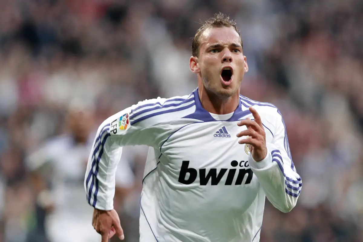 MADRID, SPAIN - APRIL 13: Wesley Sneijder of Real Madrid celebrates his opening goal during the La Liga match between Real Madrid and Murcia at the Santiago Bernabeu Stadium on April 13, 2008 in Madrid, Spain. (Photo by Jasper Juinen/Getty Images)