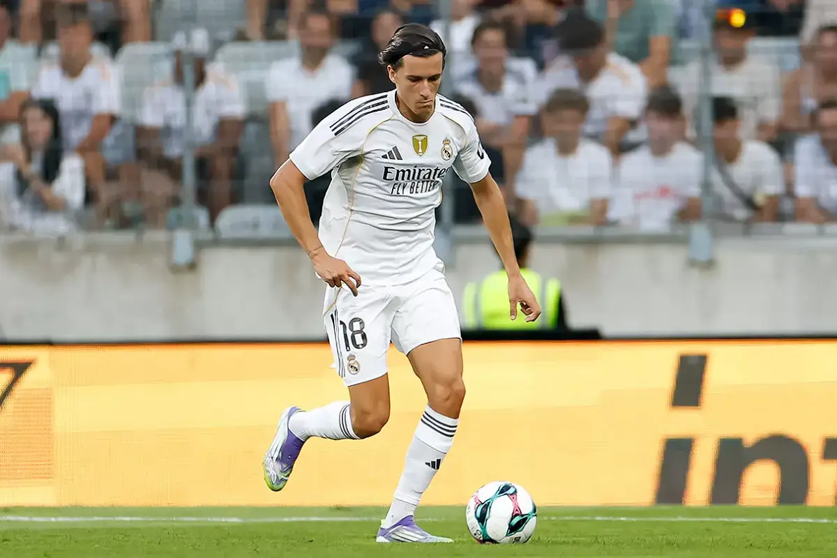 Carreras : « Je suis fier de porter ce maillot » (realmadrid.com)