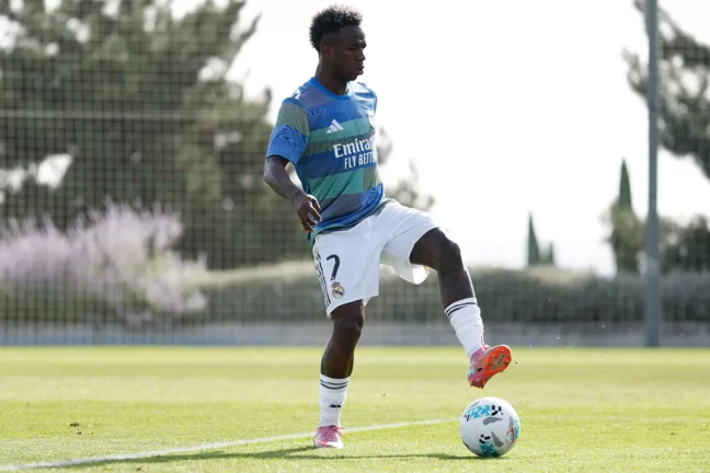 Vinicius Jr. à l'entraînement au Real Madrid (realmadrid.com)