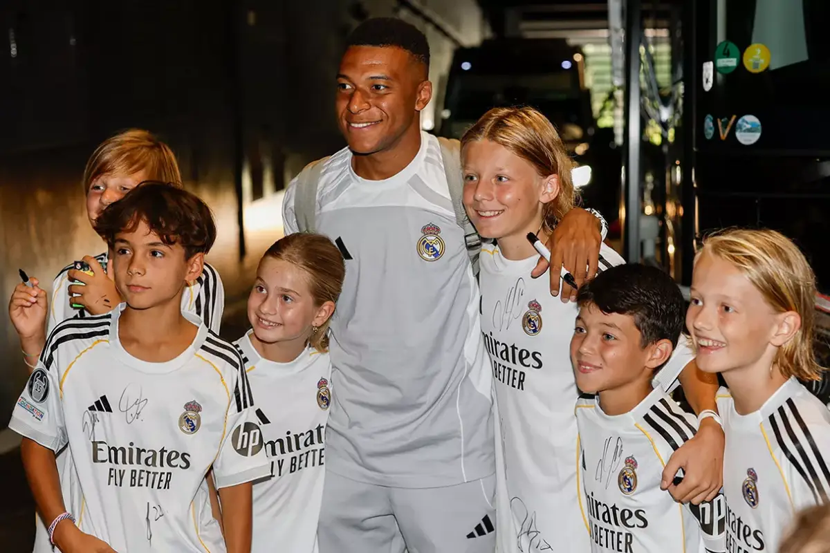 Le Real Madrid est arrivé en Autriche (realmadrid.com)
