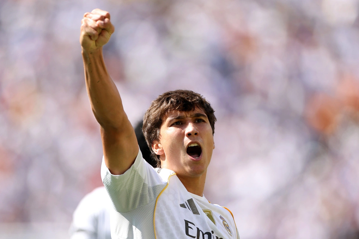 EAST RUTHERFORD, NEW JERSEY - JULY 05: Gonzalo Garcia #30 of Real Madrid celebrates scoring his team's first goal during the FIFA Club World Cup 2025 quarter-final match between Real Madrid CF and Borussia Dortmund at MetLife Stadium on July 05, 2025 in East Rutherford, New Jersey. (Photo by Luke Hales/Getty Images)