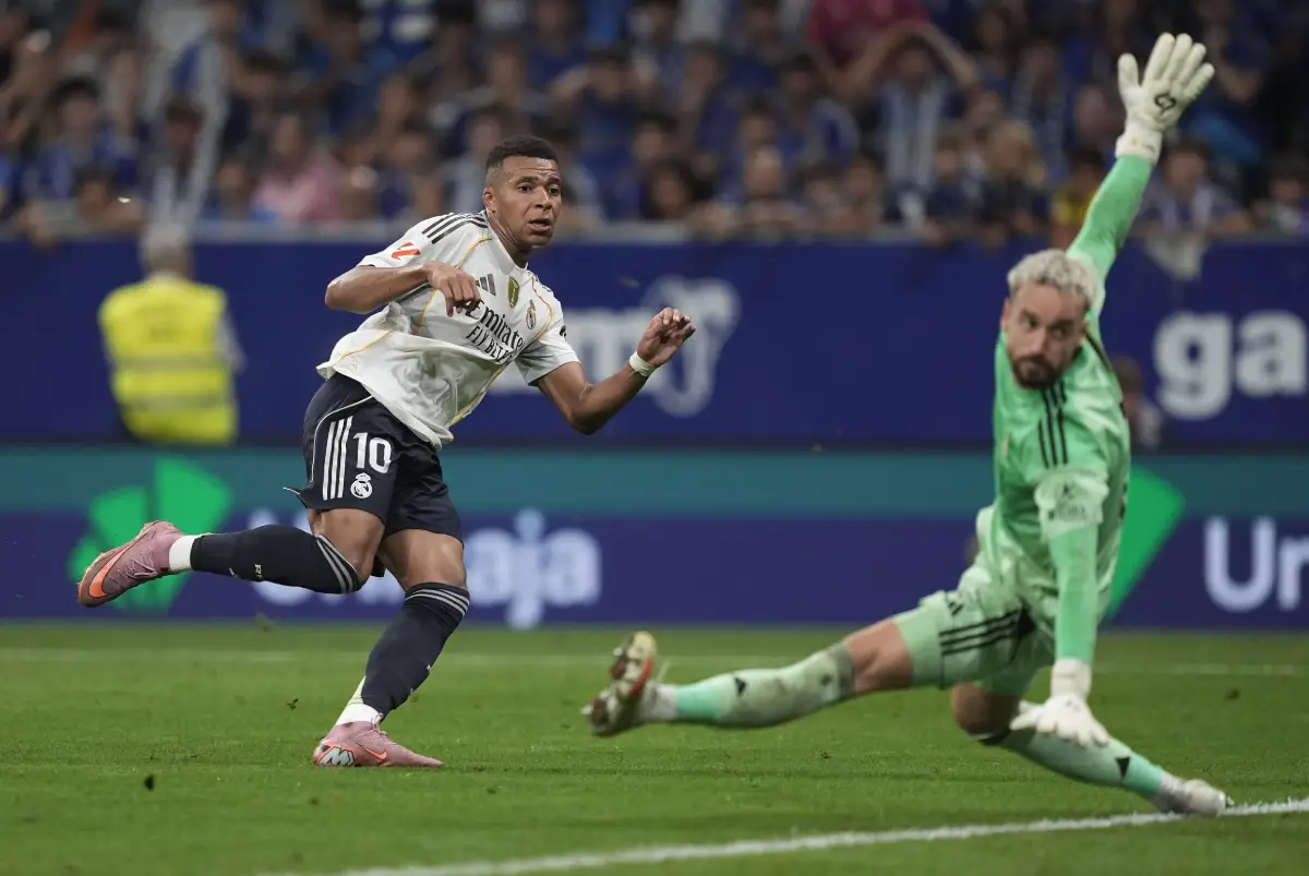 OVIEDO, SPAIN - AUGUST 24: Kylian Mbappé of Real Madrid scores his team's second goal during the LaLiga EA Sports match between Real Oviedo and Real Madrid CF at Carlos Tartiere on August 24, 2025 in Oviedo, Spain. (Photo by Juan Manuel Serrano Arce/Getty Images)