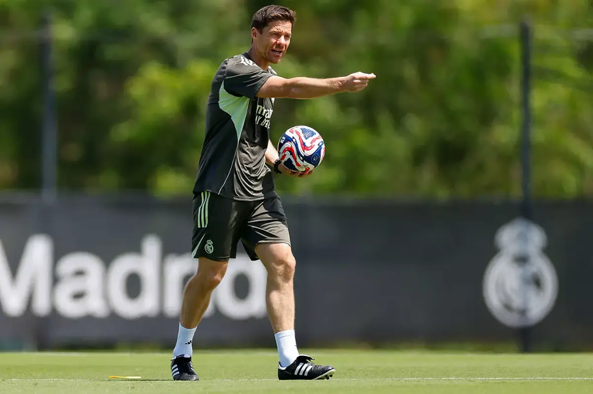 Xabi Alonso déterminé à ramener Vinicius, Rodrygo et Asencio à leur meilleur niveau (realmadrid.com)
