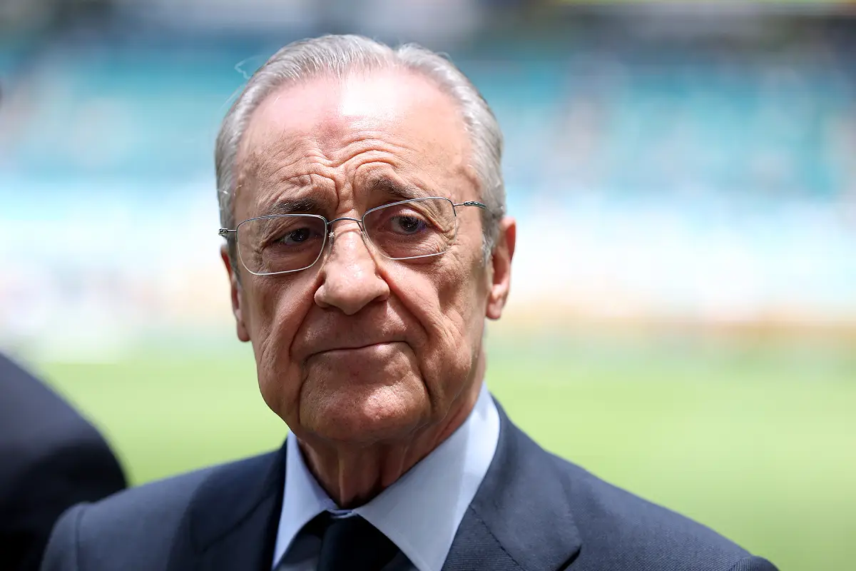 Le président du Real Madrid tente visiblement de trouver des solutions (Photo by Dan Mullan/Getty Images).