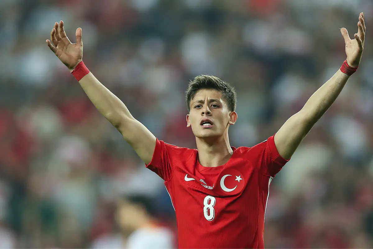 SAMSUN, TURKEY - OCTOBER 11: Arda Guler of Turkey reacts during the UEFA Nations League 2024/25 League B Group B4 match between Turkiye and Montenegro on October 11, 2024 in Samsun, Turkey. (Photo by Ahmad Mora/Getty Images)