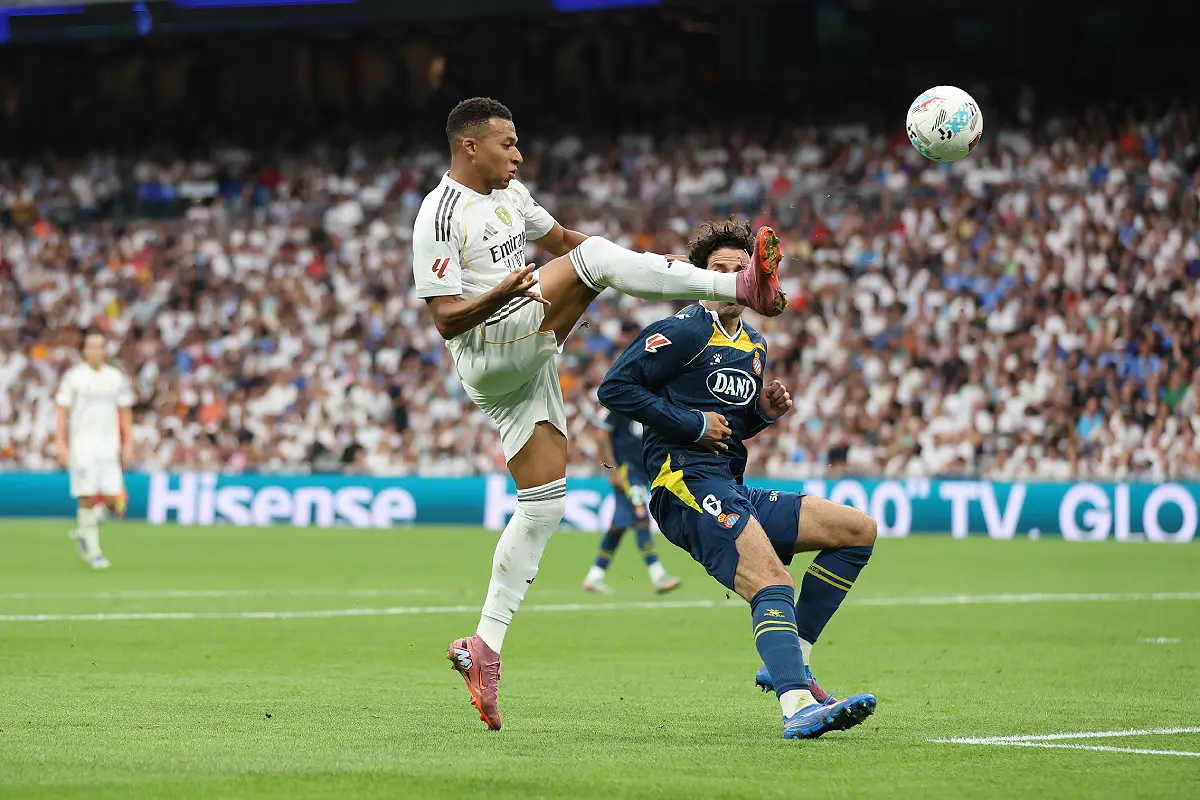 MADRID, SPAIN - SEPTEMBER 20: Kylian Mbappe of Real Madrid shoots during the LaLiga EA Sports match between Real Madrid CF and RCD Espanyol de Barcelona at Estadio Santiago Bernabeu on September 20, 2025 in Madrid, Spain. (Photo by Florencia Tan Jun/Getty Images)