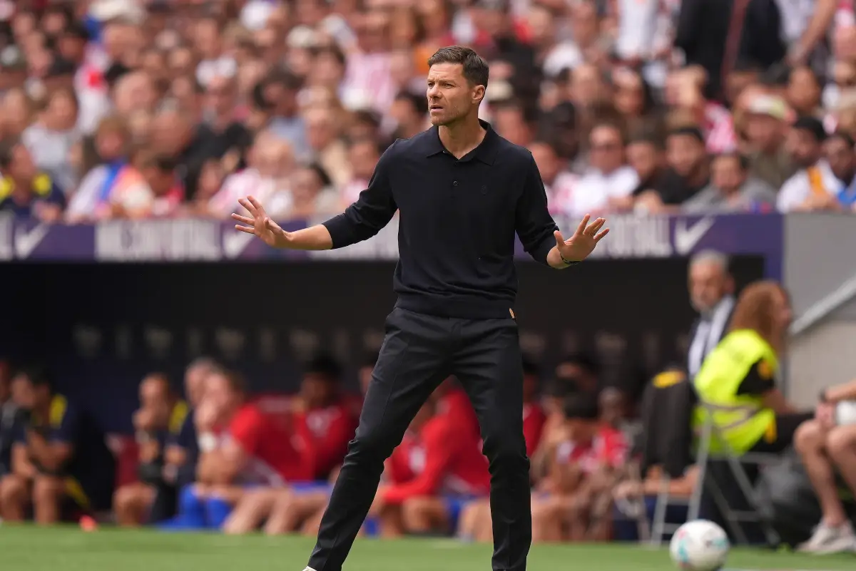 MADRID, SPAIN - SEPTEMBER 27: Xabi Alonso, Head Coach of Real Madrid, reacts during the LaLiga EA Sports match between Atletico de Madrid and Real Madrid CF at Riyadh Air Metropolitano on September 27, 2025 in Madrid, Spain. (Photo by Angel Martinez/Getty Images)
