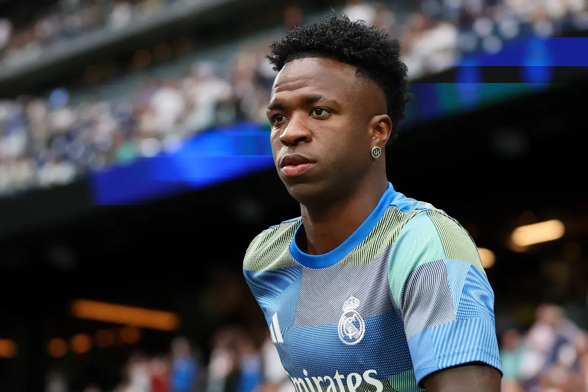 MADRID, SPAIN - SEPTEMBER 20: Vinicius Junior of Real Madrid warms up prior to the LaLiga EA Sports match between Real Madrid CF and RCD Espanyol de Barcelona at Estadio Santiago Bernabeu on September 20, 2025 in Madrid, Spain. (Photo by Florencia Tan Jun/Getty Images)