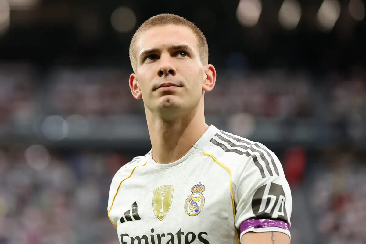 MADRID, SPAIN - SEPTEMBER 20: Franco Mastantuono of Real Madrid looks on prior to the LaLiga EA Sports match between Real Madrid CF and RCD Espanyol de Barcelona at Estadio Santiago Bernabeu on September 20, 2025 in Madrid, Spain. (Photo by Florencia Tan Jun/Getty Images)