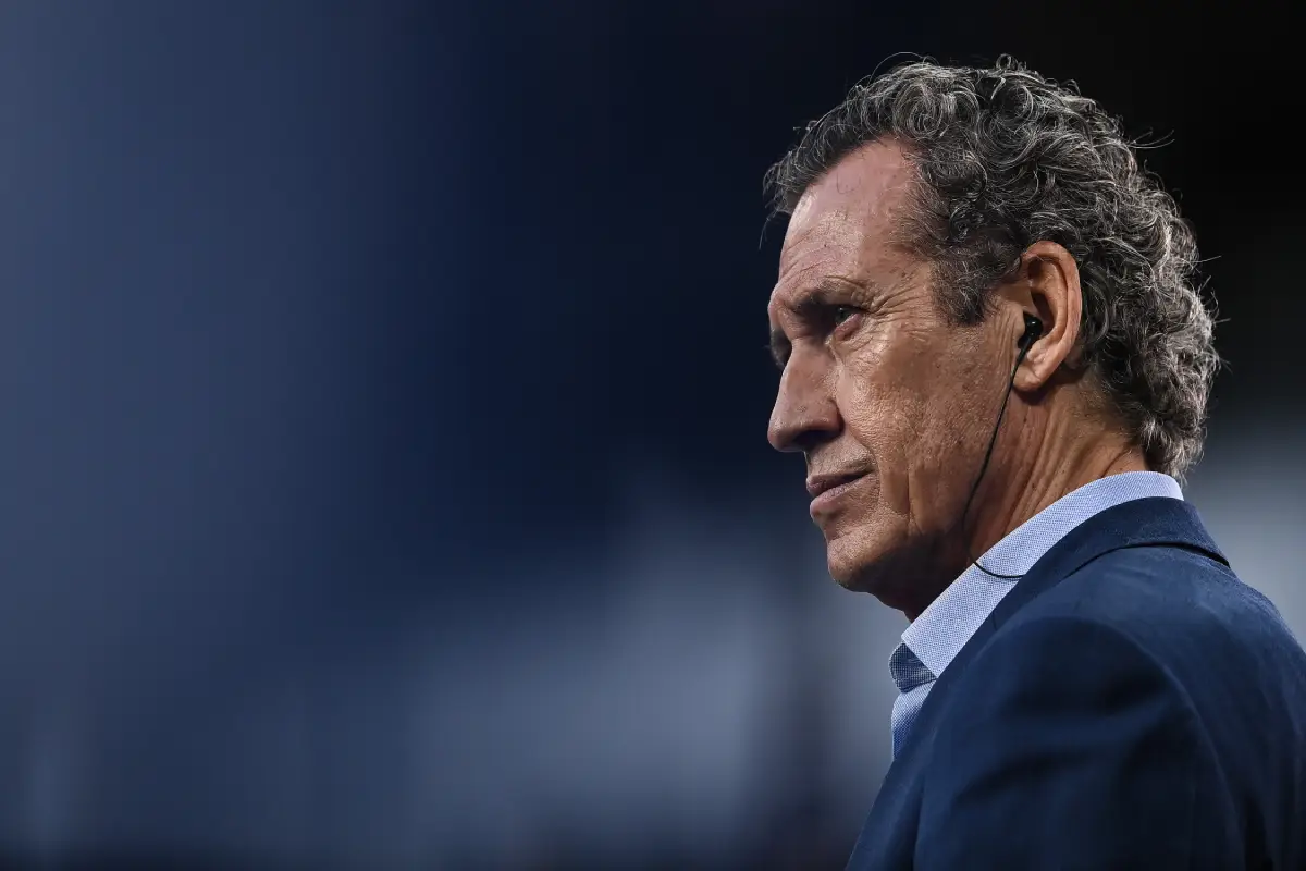 MADRID, SPAIN - MAY 04: Former Real Madrid player and coach Jorge Valdano looks on during the UEFA Champions League Semi Final Leg Two match between Real Madrid and Manchester City at Estadio Santiago Bernabeu on May 04, 2022 in Madrid, Spain. (Photo by David Ramos/Getty Images)