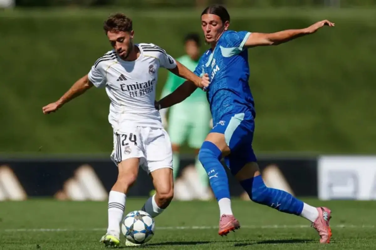 Ferran Seco avec le maillot du Real Madrid lors du match de Youth League contre l'OM (realmadrid.com).