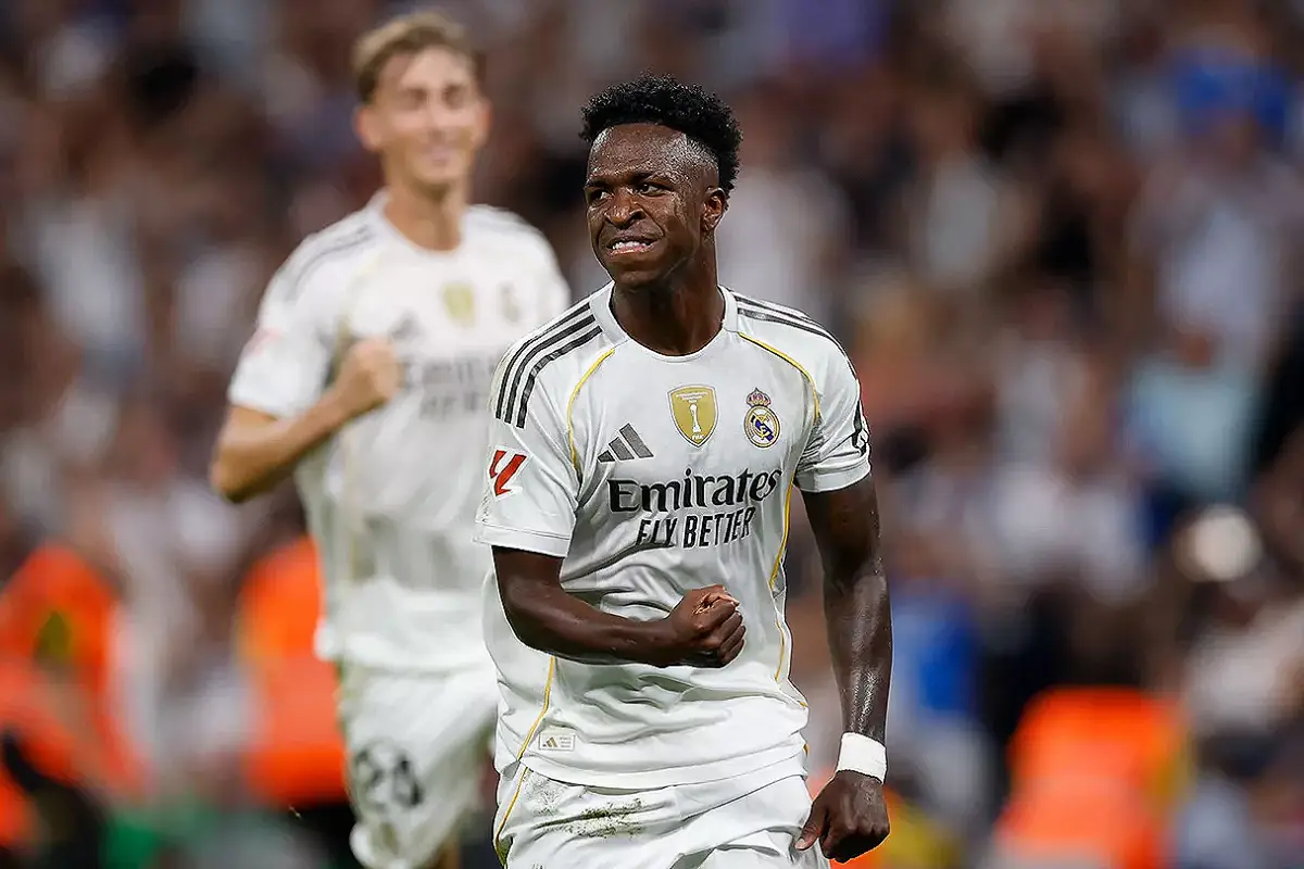 Vinicius Jr. : "Je veux continuer ainsi pour aider l'équipe" (realmadrid.com)
