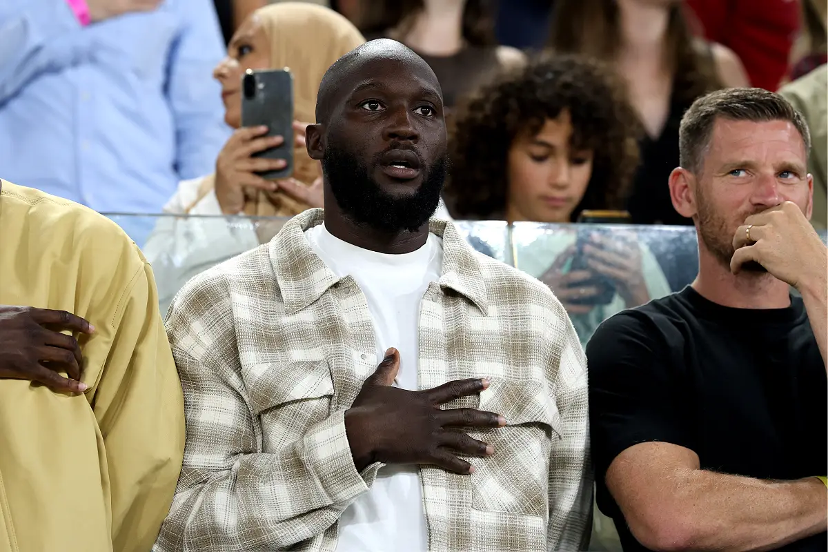 Lukaku dans les tribunes du Lotto Park début-septembre (Photo by Omar Havana/Getty Images).