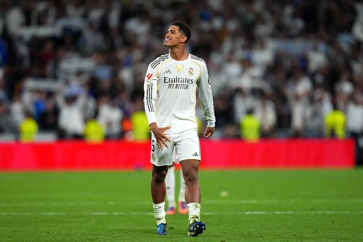 MADRID, SPAIN - OCTOBER 26: Jude Bellingham of Real Madrid celebrates victory after defeating FC Barcelona during the LaLiga EA Sports match between Real Madrid CF and FC Barcelona at Estadio Santiago Bernabeu on October 26, 2025 in Madrid, Spain. (Photo by Angel Martinez/Getty Images)