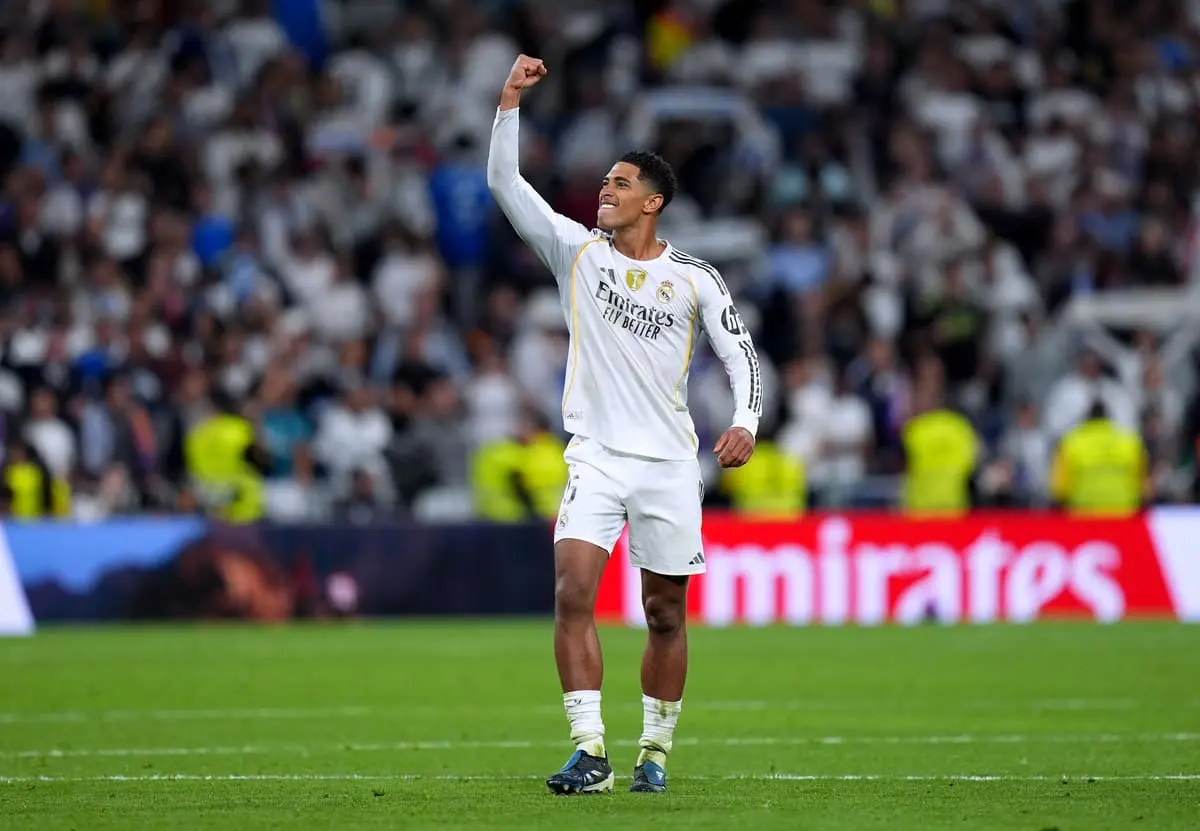 MADRID, SPAIN - OCTOBER 26: Jude Bellingham of Real Madrid celebrates victory after defeating FC Barcelona during the LaLiga EA Sports match between Real Madrid CF and FC Barcelona at Estadio Santiago Bernabeu on October 26, 2025 in Madrid, Spain. (Photo by Angel Martinez/Getty Images).
