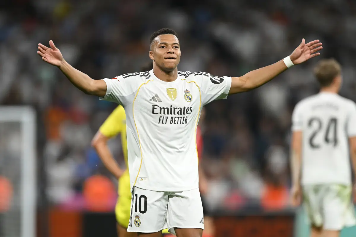 MADRID, SPAIN - OCTOBER 04: Kylian Mbappe of Real Madrid reacts during the LaLiga EA Sports match between Real Madrid CF and Villarreal CF at Estadio Santiago Bernabeu on October 04, 2025 in Madrid, Spain. (Photo by Denis Doyle/Getty Images)