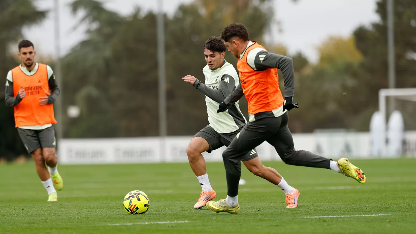 Le Real Madrid à l'entraînement avant d'affronter le Rayo Vallecano (realmadrid.com)