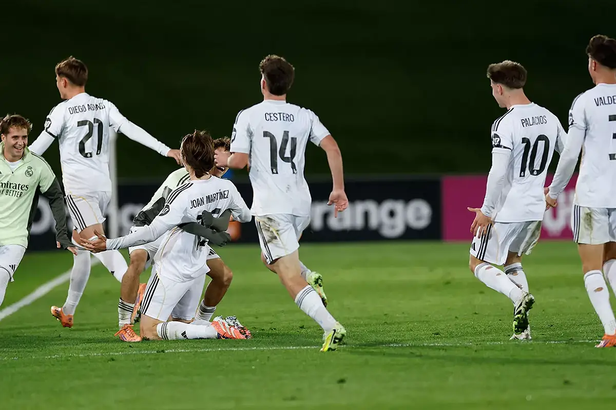 La joie des joueurs du Castilla sur le but (realmadrid.com).