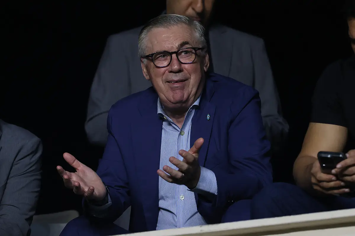 Ancelotti devant Vasco-Sao Paulo le 2 novembre (Photo by Lucas Figueiredo/Getty Images).
