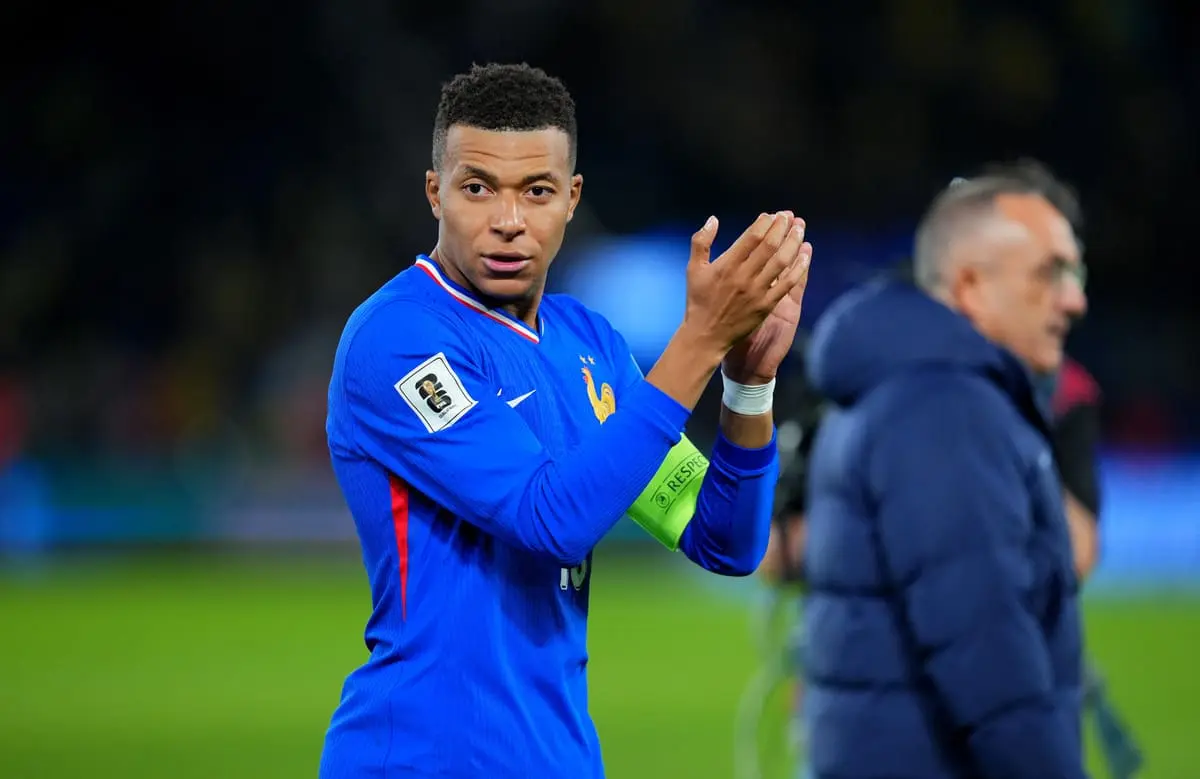 PARIS, FRANCE - NOVEMBER 13: Kylian Mbappe of France applauds their fans after the FIFA World Cup 2026 qualifier match between France and Ukraine at Parc des Princes on November 13, 2025 in Paris, France. (Photo by Franco Arland/Getty Images)