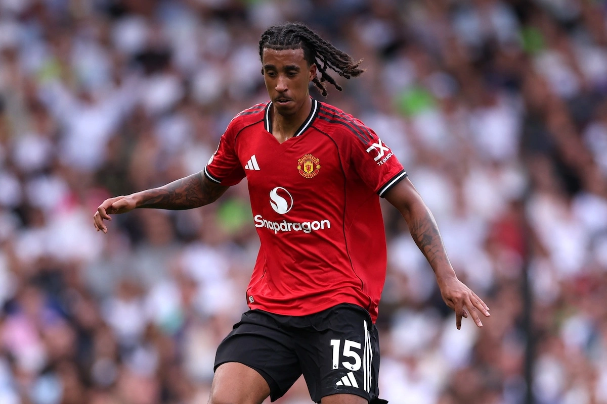 LONDON, ENGLAND - AUGUST 24: Leny Yoro of Manchester United during the Premier League match between Fulham and Manchester United at Craven Cottage on August 24, 2025 in London, England. (Photo by Justin Setterfield/Getty Images)