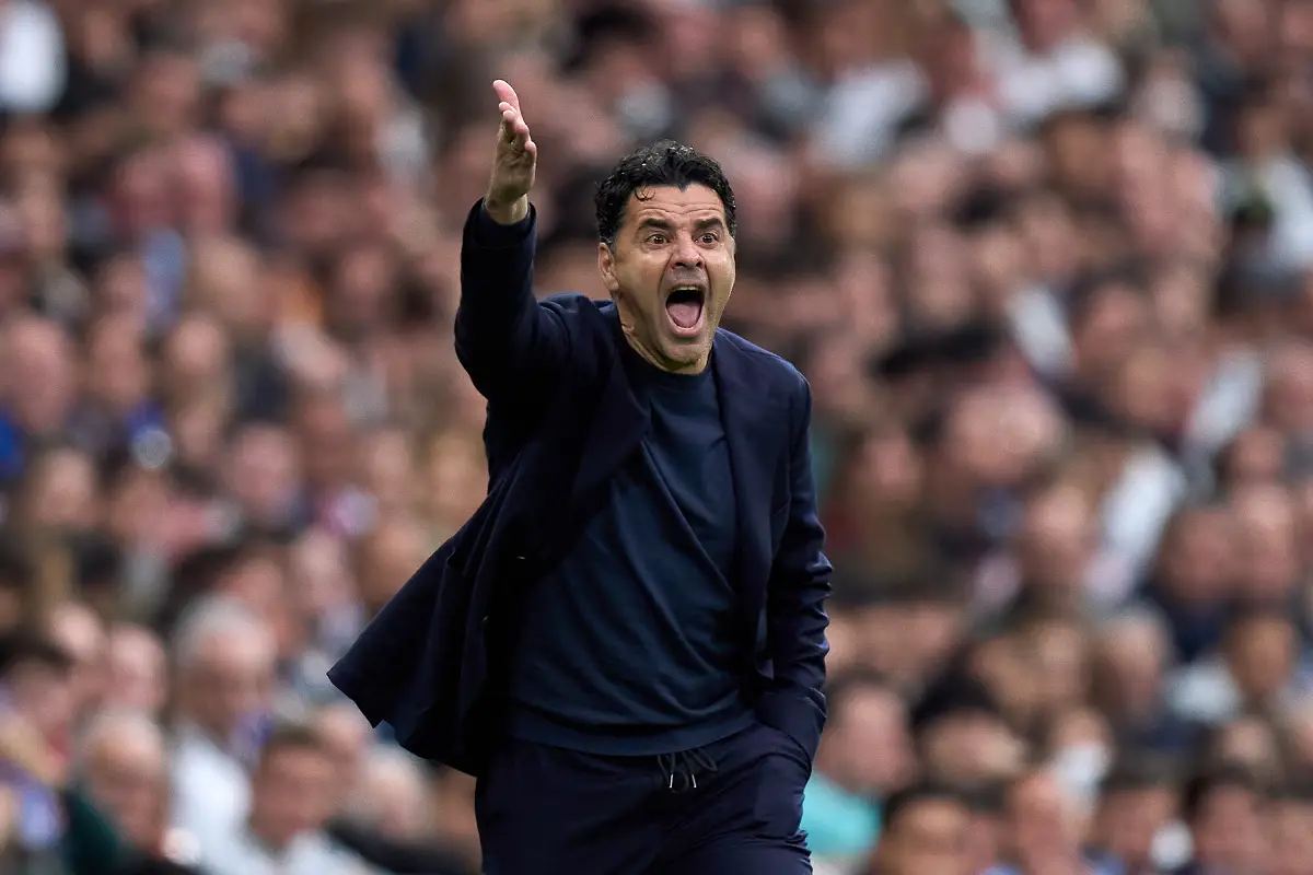 MADRID, SPAIN - FEBRUARY 23: Michel Sanchez, Head Coach of Girona FC, r during the LaLiga match between Real Madrid CF and Girona FC at Estadio Santiago Bernabeu on February 23, 2025 in Madrid, Spain. (Photo by Angel Martinez/Getty Images)