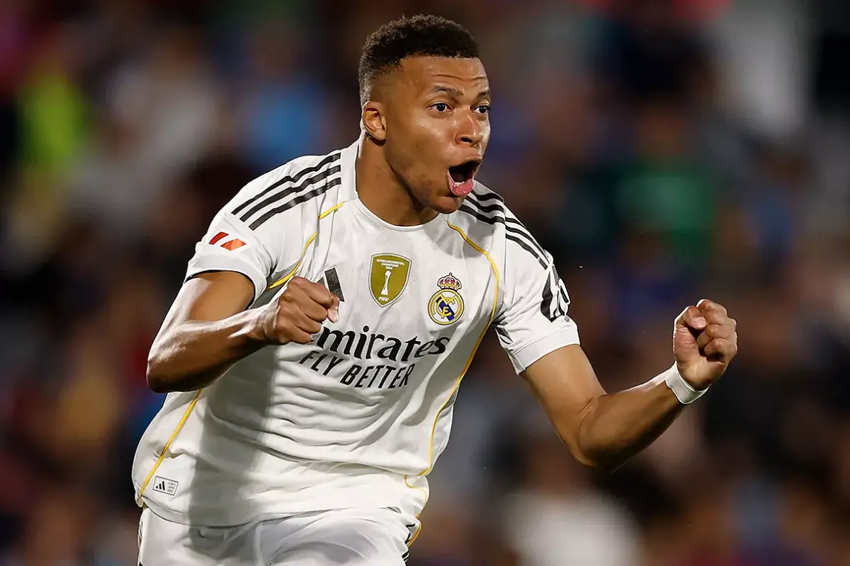 Kylian Mbappé fait trembler Cristiano Ronaldo (realmadrid.com)