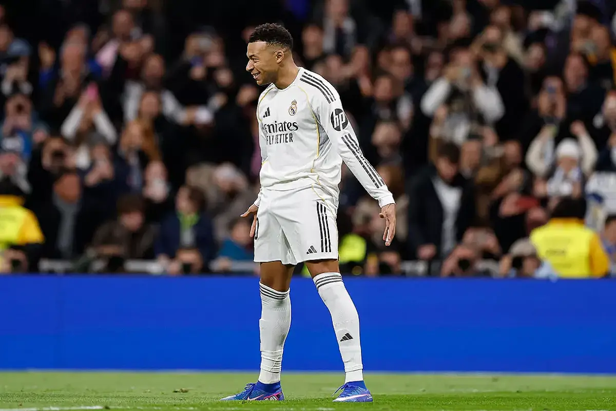 Mbappé : "C'est incroyable d'avoir battu ce record" (realmadrid.com)