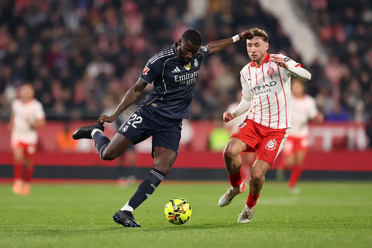 Rüdiger face à Gérone (Photo by Judit Cartiel/Getty Images).