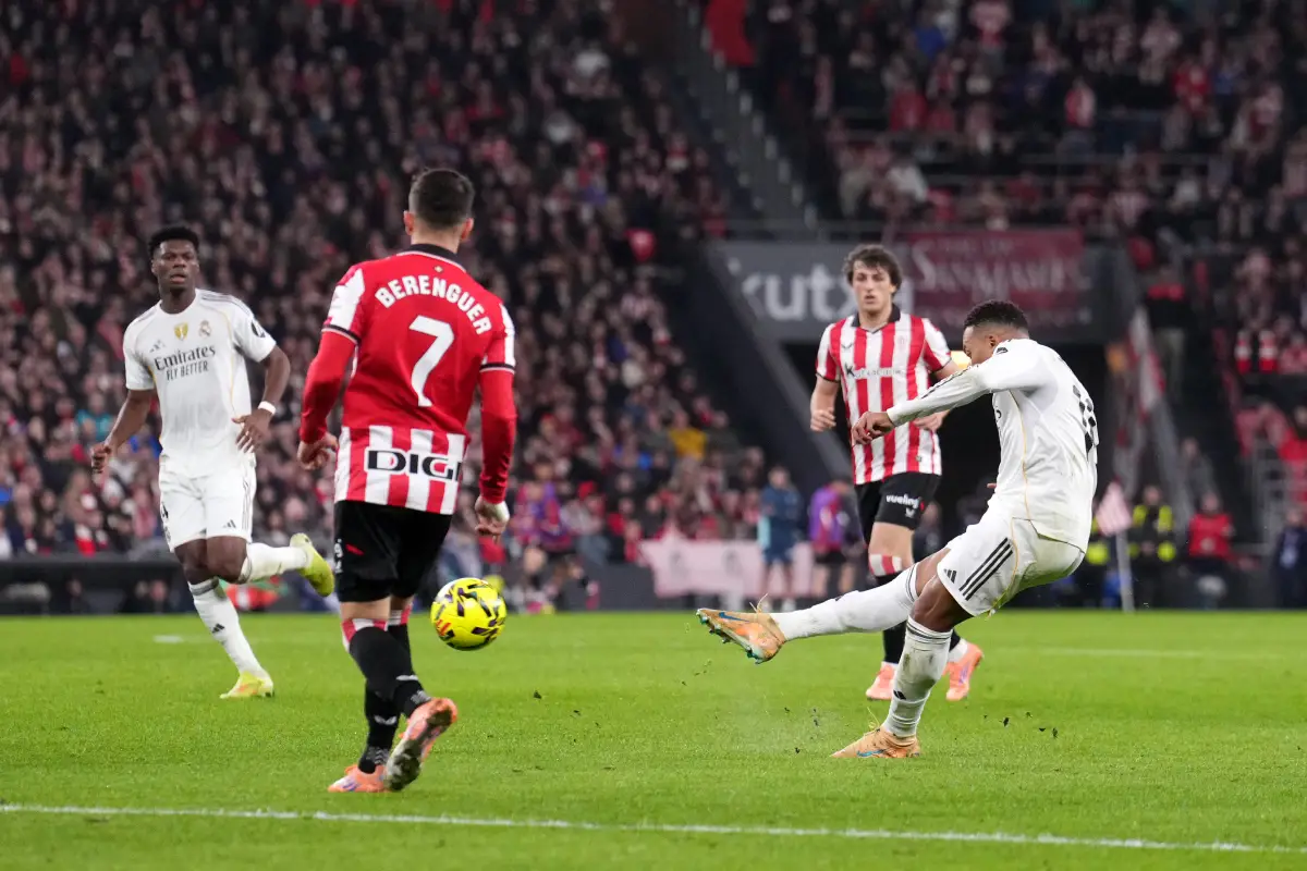 BILBAO, SPAIN - DECEMBER 03: Kylian Mbappe of Real Madrid scores his team's third goal during the LaLiga EA Sports match between Athletic Club and Real Madrid CF at Estadio de San Mames on December 03, 2025 in Bilbao, Spain. (Photo by Juan Manuel Serrano Arce/Getty Images)