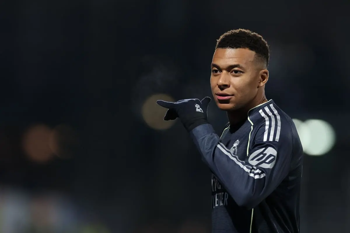 TALAVERA DE LA REINA, SPAIN - DECEMBER 17: Kylian Mbappe of Real Madrid reacts during the Copa del Rey match between CF Talavera and Real Madrid at Estadio El Prado on December 17, 2025 in Talavera de la Reina, Spain. (Photo by Florencia Tan Jun/Getty Images).