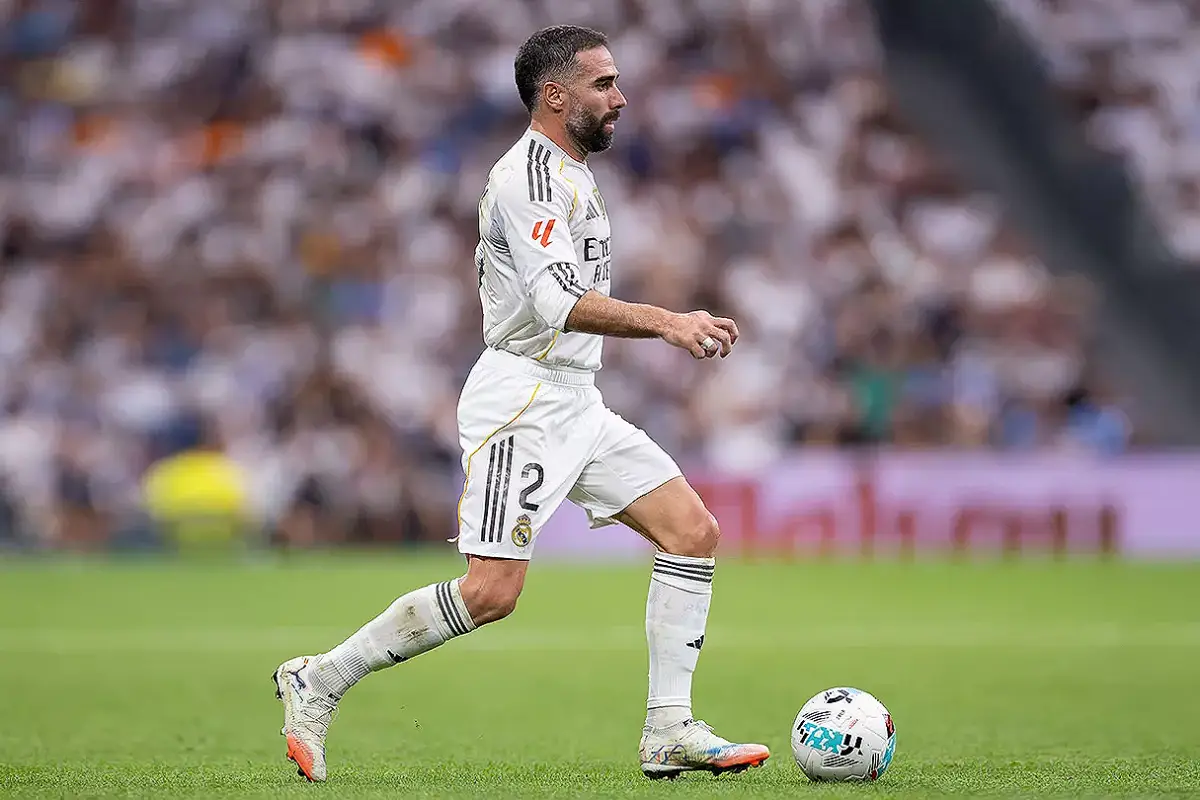 Carvajal fait son comeback, plus de deux mois après (realmadrid.com)