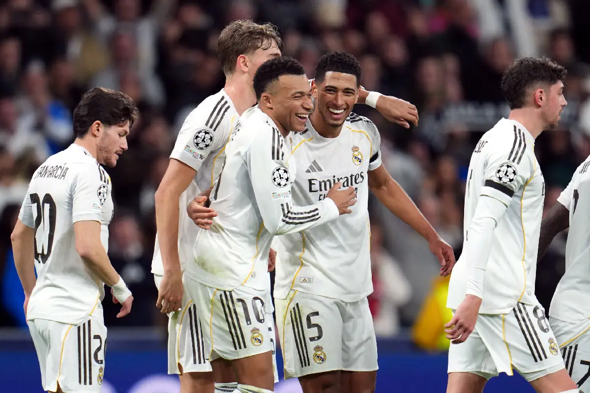 MADRID, SPAIN - JANUARY 20: Jude Bellingham of Real Madrid celebrates scoring his team's sixth goal with Kylian Mbappe during the UEFA Champions League 2025/26 League Phase MD7 match between Real Madrid C.F. and AS Monaco at Estadio Santiago Bernabeu on January 20, 2026 in Madrid, Spain. (Photo by Aitor Alcalde/Getty Images)