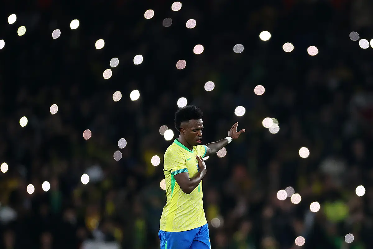 Vinicius Jr avec la sélection du Brésil (Photo by Harry Murphy/Getty Images).