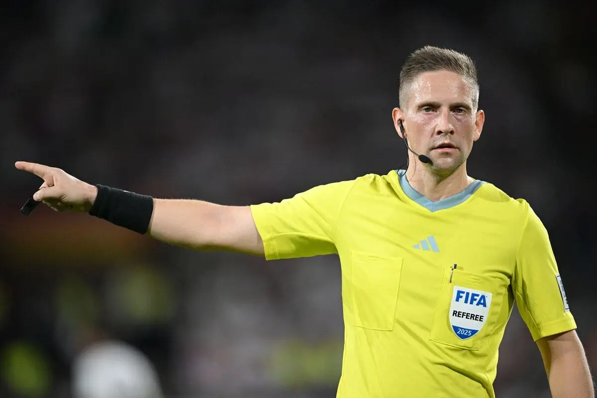 COLOGNE, GERMANY - SEPTEMBER 07: Referee Espen Eskas in action during the FIFA World Cup 2026 qualifier match between Germany and Northern Ireland at RheinEnergieStadion on September 07, 2025 in Cologne, Germany. (Photo by Stuart Franklin/Getty Images)