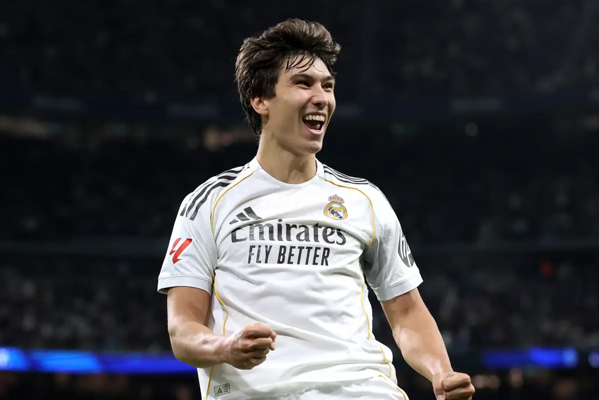 MADRID, SPAIN - JANUARY 04: Gonzalo Garcia of Real Madrid celebrates scoring his team's fourth goal, and his hat-trick during the LaLiga EA Sports match between Real Madrid CF and Real Betis Balompie at Estadio Santiago Bernabeu on January 04, 2026 in Madrid, Spain. (Photo by Florencia Tan Jun/Getty Images)