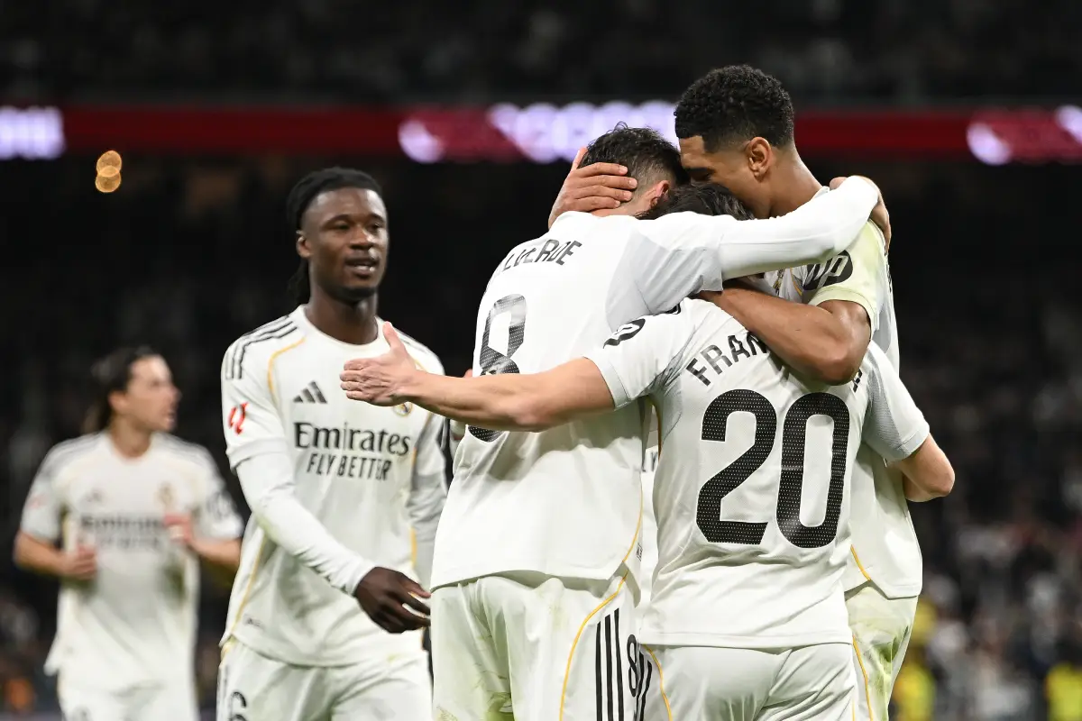 MADRID, SPAIN - JANUARY 04: Fran Garcia (unseen) of Real Madrid celebrates with teammates on scoring his team's fifth goal during the LaLiga EA Sports match between Real Madrid CF and Real Betis Balompie at Estadio Santiago Bernabeu on January 04, 2026 in Madrid, Spain. (Photo by Denis Doyle/Getty Images)