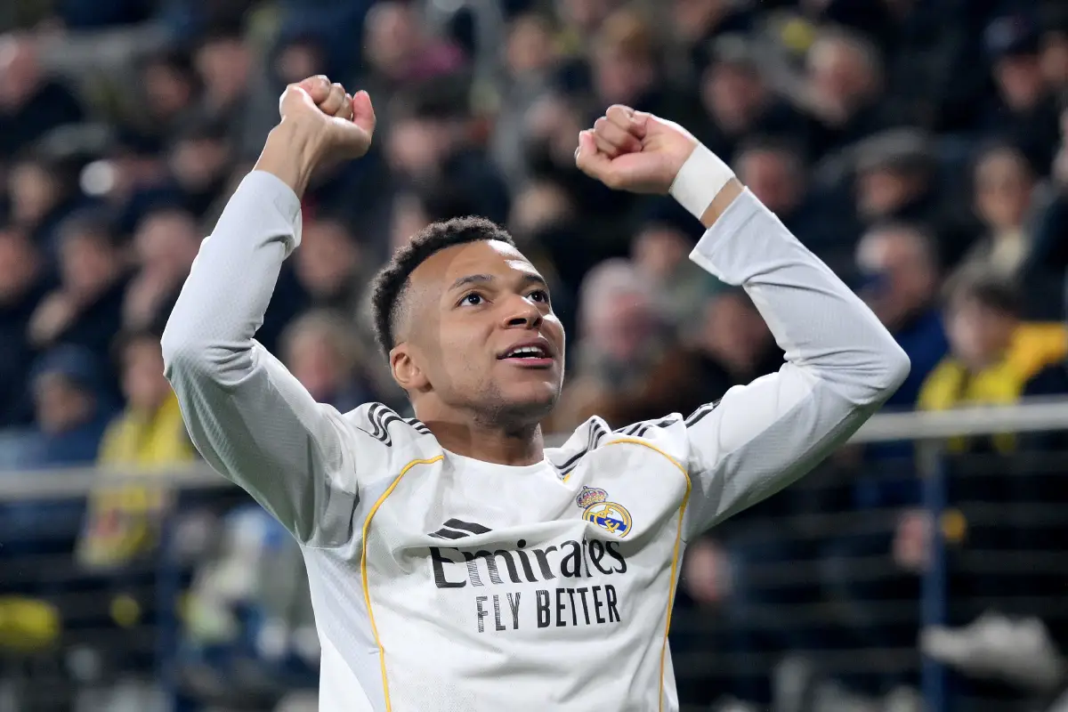 VILLARREAL, SPAIN - JANUARY 24: Kylian Mbappe of Real Madrid celebrates scoring his team's first goal during the LaLiga EA Sports match between Villarreal CF and Real Madrid CF at Estadio de la Ceramica on January 24, 2026 in Villarreal, Spain. (Photo by David Ramos/Getty Images)